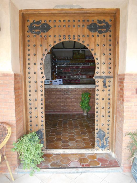 Kasbah Dardiafa Tourbiste Hotel Kelaat-M'Gouna Екстериор снимка